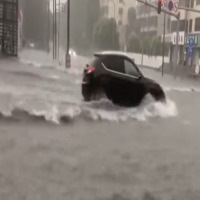 实拍河南安阳暴雨:全市公交停运   网站加速CDN流量包200GB大小价格